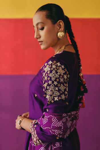 Pink City By Sarika_Purple Silk, Chanderi Scoop Neck Baingani Phool Embroidered Kurta Set _at_Aza_Fashions