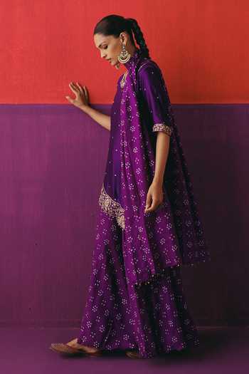 Buy_Pink City By Sarika_Purple Silk, Chanderi Round Neck, Yes Bandhani Pattern Asymmetric Kurta Set _Online_at_Aza_Fashions
