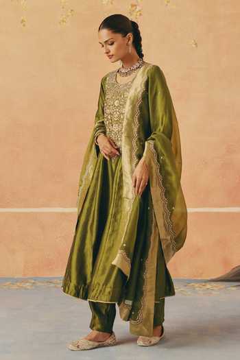 Pink City By Sarika_Green Silk, Organza, Chanderi Round Neck Bagh-e-mehndi Anarkali Set _Online_at_Aza_Fashions