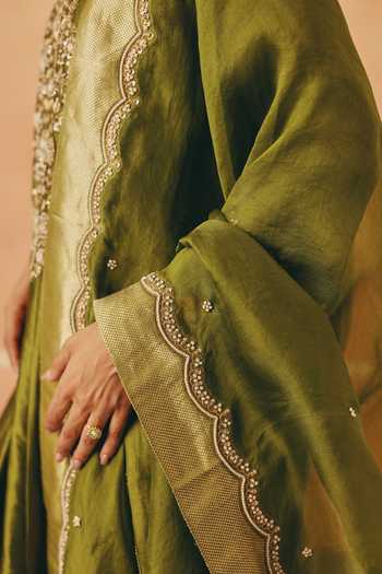 Buy_Pink City By Sarika_Green Silk, Organza, Chanderi Round Neck Bagh-e-mehndi Anarkali Set 