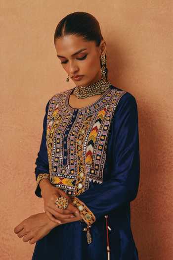 Pink City By Sarika_Blue Silk Round Neck Rangrez Embroidered Kurta And Skirt _at_Aza_Fashions