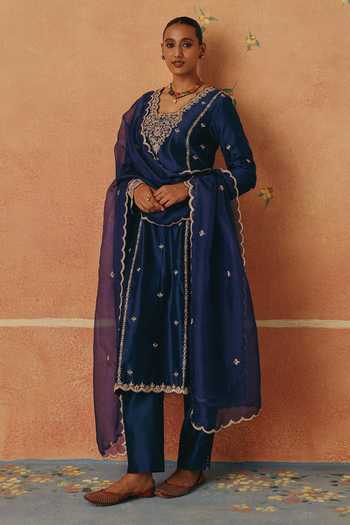 Pink City By Sarika Neelam Nazakat Embroidered Kurta Set 
