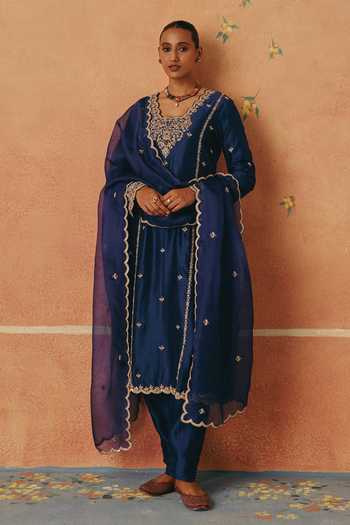 Pink City By Sarika_Blue Silk, Organza, Chanderi Yes Neelam Nazakat Embroidered Kurta Set _Online_at_Aza_Fashions
