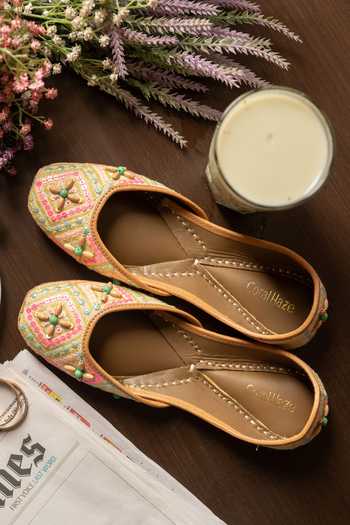 Coral Haze Sorbet Sequin Embroidered Juttis 