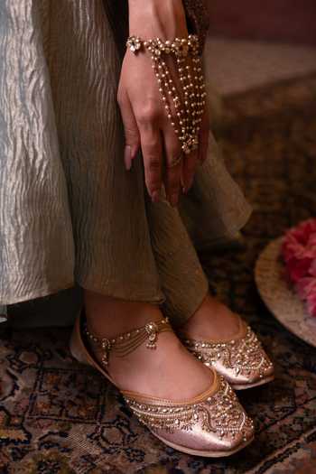 Coral Haze_Pink Farida Zardozi Hand Embroidered Juttis _Online_at_Aza_Fashions