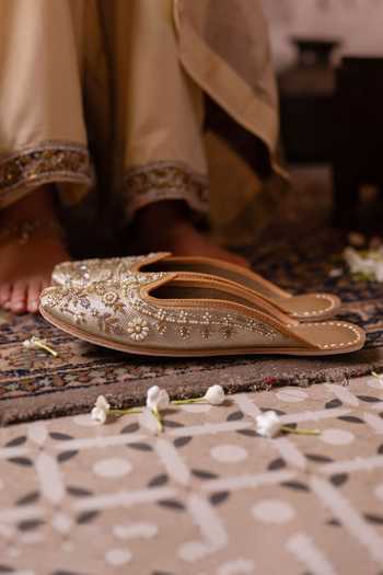 Buy_Coral Haze_Gold Malika Embroidered Open Back Juttis _Online_at_Aza_Fashions