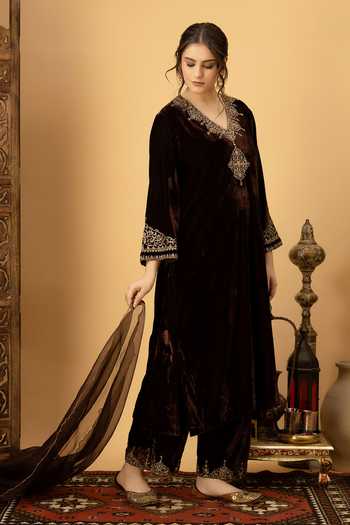 Afriya_Brown , Velvet, Organza V-neck, Yes Zar-e-makhmal A-line Kurta Set _at_Aza_Fashions