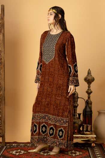 Afriya_Brown Silk, Velvet Round Neck Zar-e-makhmal Long Kaftan _Online_at_Aza_Fashions