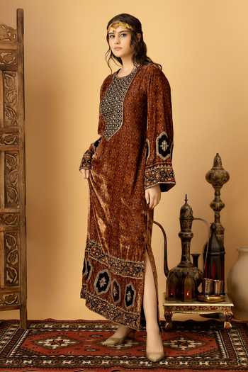 Buy_Afriya_Brown Silk, Velvet Round Neck Zar-e-makhmal Long Kaftan _Online_at_Aza_Fashions