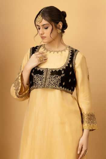 Shop_Afriya_Green Silk, Velvet Round Neck Zar-e-makhmal Short Jacket _Online_at_Aza_Fashions