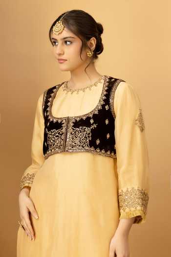 Afriya Zar-E-Makhmal Brown Short Jacket