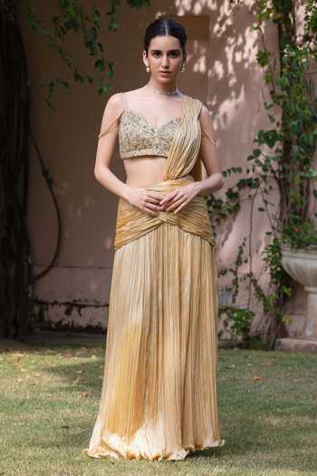 Buy_Bohame_Gold Satin, Chiffon Sweetheart Neck Fiora Pre-draped Saree Set With Cape 