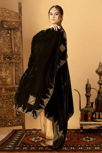 Shop_Afriya_Green Silk, Velvet Zar-e-makhmal Dupatta _Online_at_Aza_Fashions
