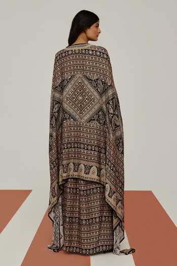 Basanti Kapde Aur Koffee The Gilded Noir Printed Cape & Draped Skirt Set 