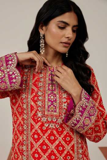 Buy_Basanti Kapde Aur Koffee_Pink Crepe Round Neck The Amber Prism Printed Kurta Sharara Set _Online_at_Aza_Fashions