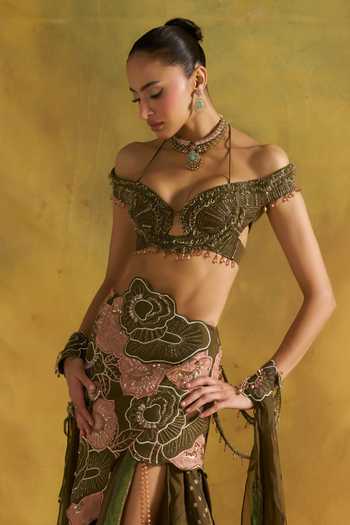 Rishi And Vibhuti Laila Embroidered Hand Cape Skirt Set