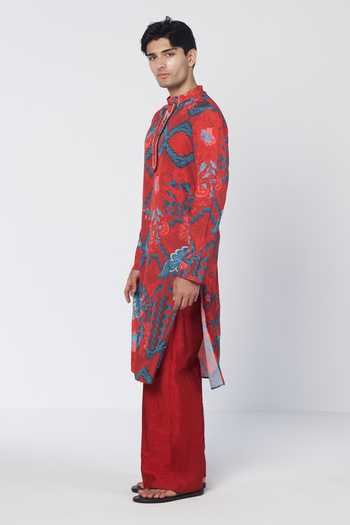 Rishi And Vibhuti_Red Crepe Floral Print Kurta Set _Online_at_Aza_Fashions