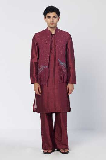 Rishi And Vibhuti Embroidered Bundi & Kurta Set 