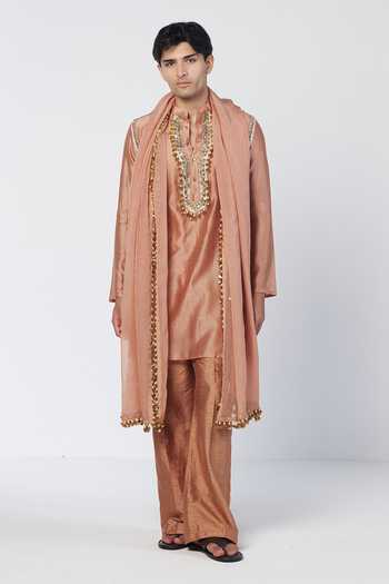Rishi And Vibhuti Biscoff Tassel Embroidered Kurta Set 