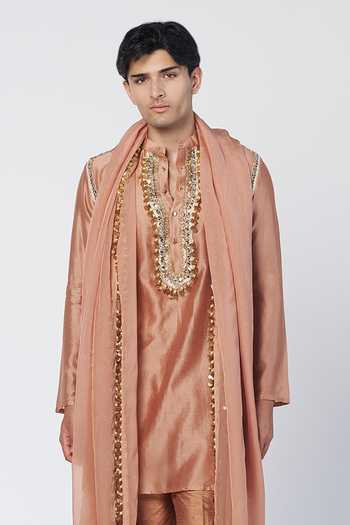 Buy_Rishi And Vibhuti_Peach Silk, Organza, Chanderi Biscoff Tassel Embroidered Kurta Set _Online_at_Aza_Fashions
