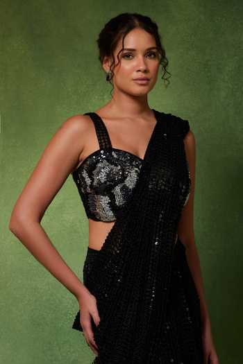 Soniya G Black Sweetheart Neck Siyah Chand Metallic Pre-draped Saree With Blouse Online at Aza Fashions Soniya G_Black Sweetheart Neck Siyah Chand Metallic Pre-draped Saree With Blouse _Online_at_Aza_Fashions