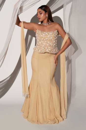 Buy_Kiyohra_Beige Georgette, Net Bandeau Neck Clea Embroidered Blouse And Fish-cut Skirt Set 
