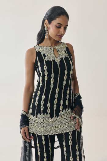 Seema Thukral Black Organza, Georgette, Satin, Net Keyhole Laurel Embellished Kurta Pant Set at Aza Fashions Seema Thukral_Black Organza, Georgette, Satin, Net Keyhole Laurel Embellished Kurta Pant Set _at_Aza_Fashions