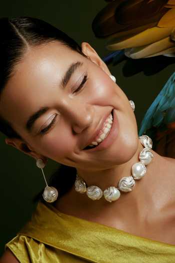 Buy Anaash White Prism Pearl Choker Online at Aza Fashions Buy_Anaash_White Prism Pearl Choker _Online_at_Aza_Fashions