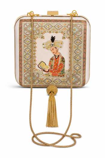 Shop Puneet Gupta Beige Mughal Court Emperor Miniature Art Clutch Bag Online at Aza Fashions Shop_Puneet Gupta_Beige Mughal Court Emperor Miniature Art Clutch Bag _Online_at_Aza_Fashions