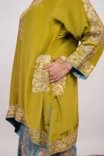 Buy Daljit Sudan Multicolor Georgette, Crepe V-neck Double Colour Embroidered Kurta And Sharara Set Buy_Daljit Sudan_Multicolor Georgette, Crepe V-neck Double Colour Embroidered Kurta And Sharara Set