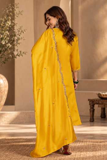 Jhambthreads Silk Thread Embroidered Kurta Set