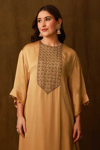 Shop Afriya Gold Organza, Satin, Chanderi Silk Round Neck Embroidered Kaftan And Pant Set Online at Aza Fashions Shop_Afriya_Gold Organza, Satin, Chanderi Silk Round Neck Embroidered Kaftan And Pant Set _Online_at_Aza_Fashions