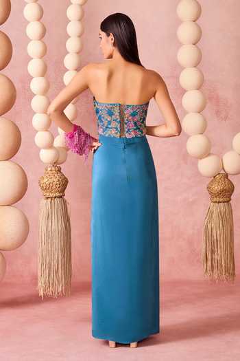 Chamee & Palak Itra Embroidered Corset Skirt Set 