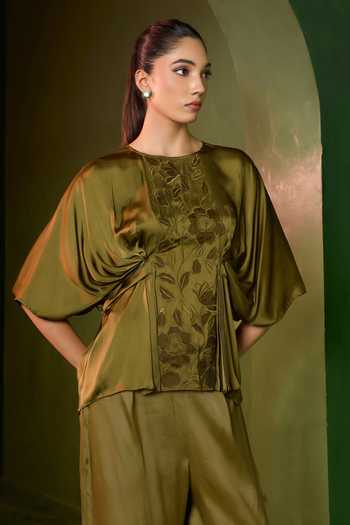 Omana By Ranjana Bothra_Green Silk , Round Neck Isla Applique Embroidered Top And Trouser Set _at_Aza_Fashions