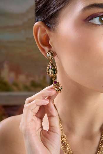 Nazaakat By Samara Singh Gold Plated Rajwadi Long Floral Pendant Necklace Set at Aza Fashions Nazaakat By Samara Singh_Gold Plated Rajwadi Long Floral Pendant Necklace Set _at_Aza_Fashions