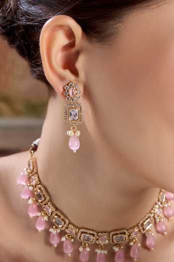 Shop Nazaakat By Samara Singh Gold Plated Stone Drop Choker Necklace With Earrings Shop_Nazaakat By Samara Singh_Gold Plated Stone Drop Choker Necklace With Earrings