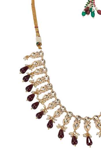 Nazaakat By Samara Singh Gold Plated Stone Tassel Choker Necklace With Earrings at Aza Fashions Nazaakat By Samara Singh_Gold Plated Stone Tassel Choker Necklace With Earrings _at_Aza_Fashions