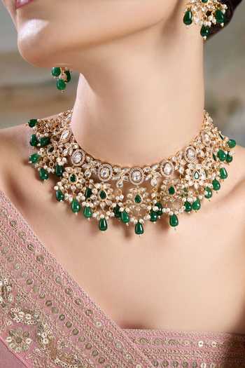 Nazaakat By Samara Singh Gold Plated Floral Stone Drop Embellished Necklace Set at Aza Fashions Nazaakat By Samara Singh_Gold Plated Floral Stone Drop Embellished Necklace Set _at_Aza_Fashions
