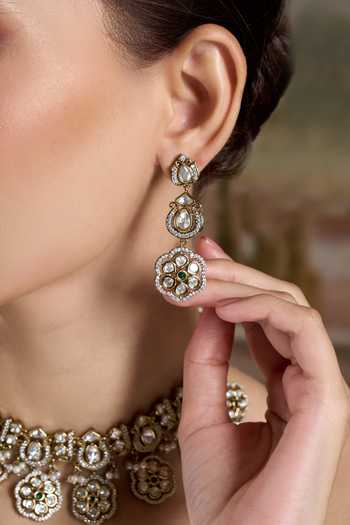 Buy Nazaakat By Samara Singh Gold Plated Floral Embellished Choker Necklace Set Online at Aza Fashions Buy_Nazaakat By Samara Singh_Gold Plated Floral Embellished Choker Necklace Set _Online_at_Aza_Fashions
