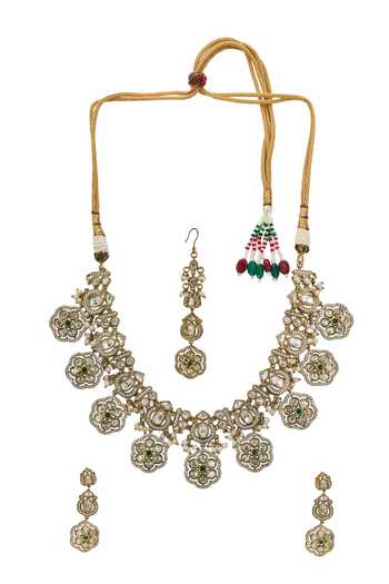 Nazaakat By Samara Singh Floral Embellished Choker Necklace Set