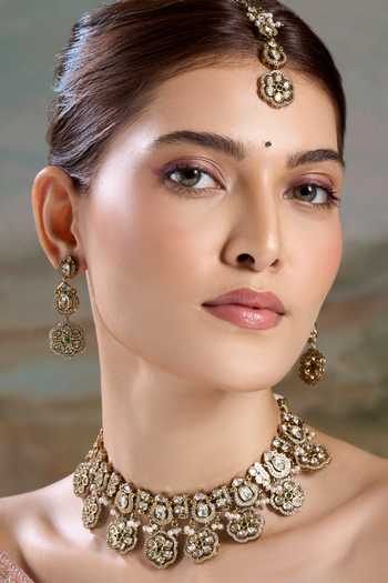 Nazaakat By Samara Singh Floral Embellished Choker Necklace Set