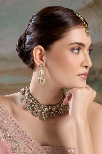 Shop Nazaakat By Samara Singh Gold Plated Floral Embellished Choker Necklace Set Shop_Nazaakat By Samara Singh_Gold Plated Floral Embellished Choker Necklace Set