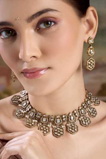 Nazaakat By Samara Singh Gold Plated Floral Stone Embellished Choker Necklace Set Online at Aza Fashions Nazaakat By Samara Singh_Gold Plated Floral Stone Embellished Choker Necklace Set _Online_at_Aza_Fashions
