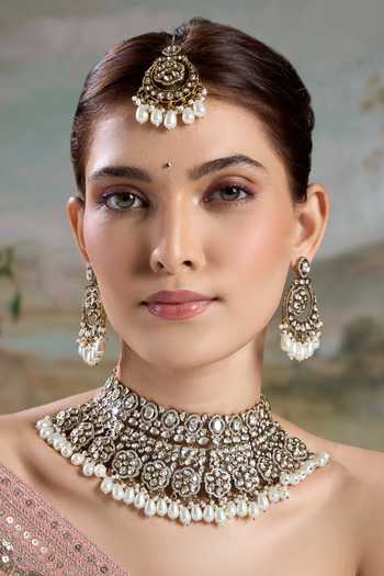 Nazaakat By Samara Singh Heavy Embellished Necklace Set