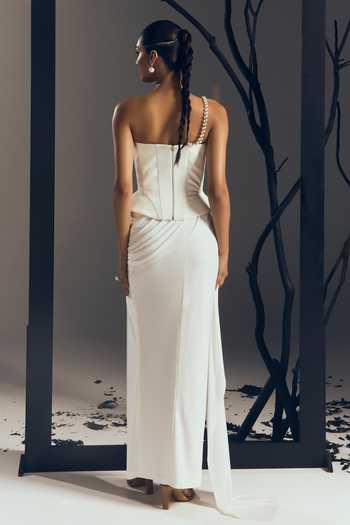 Tisharth By Shivani Structured Corset With Draped Skirt 