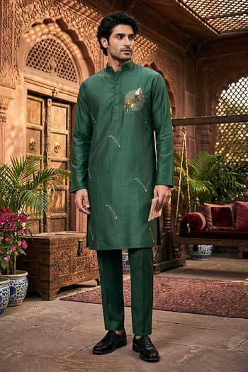 Heartistry By Anky Nawab Equestrian Motif Kurta 