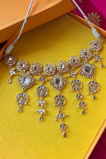 Buy Zariin White Chandni Draped Embellished Necklace Online at Aza Fashions Buy_Zariin_White Chandni Draped Embellished Necklace _Online_at_Aza_Fashions