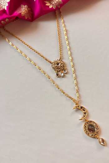 Zariin Chaand Roop Embellished Pendant Necklace 