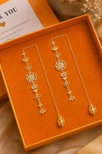 Buy Zariin White Chaand Sitara Dogri Ear Chains Online at Aza Fashions Buy_Zariin_White Chaand Sitara Dogri Ear Chains _Online_at_Aza_Fashions
