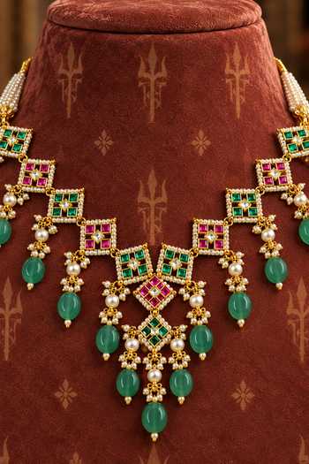 Tussya_Gold Plated Maharani Kundan Necklace Set _at_Aza_Fashions